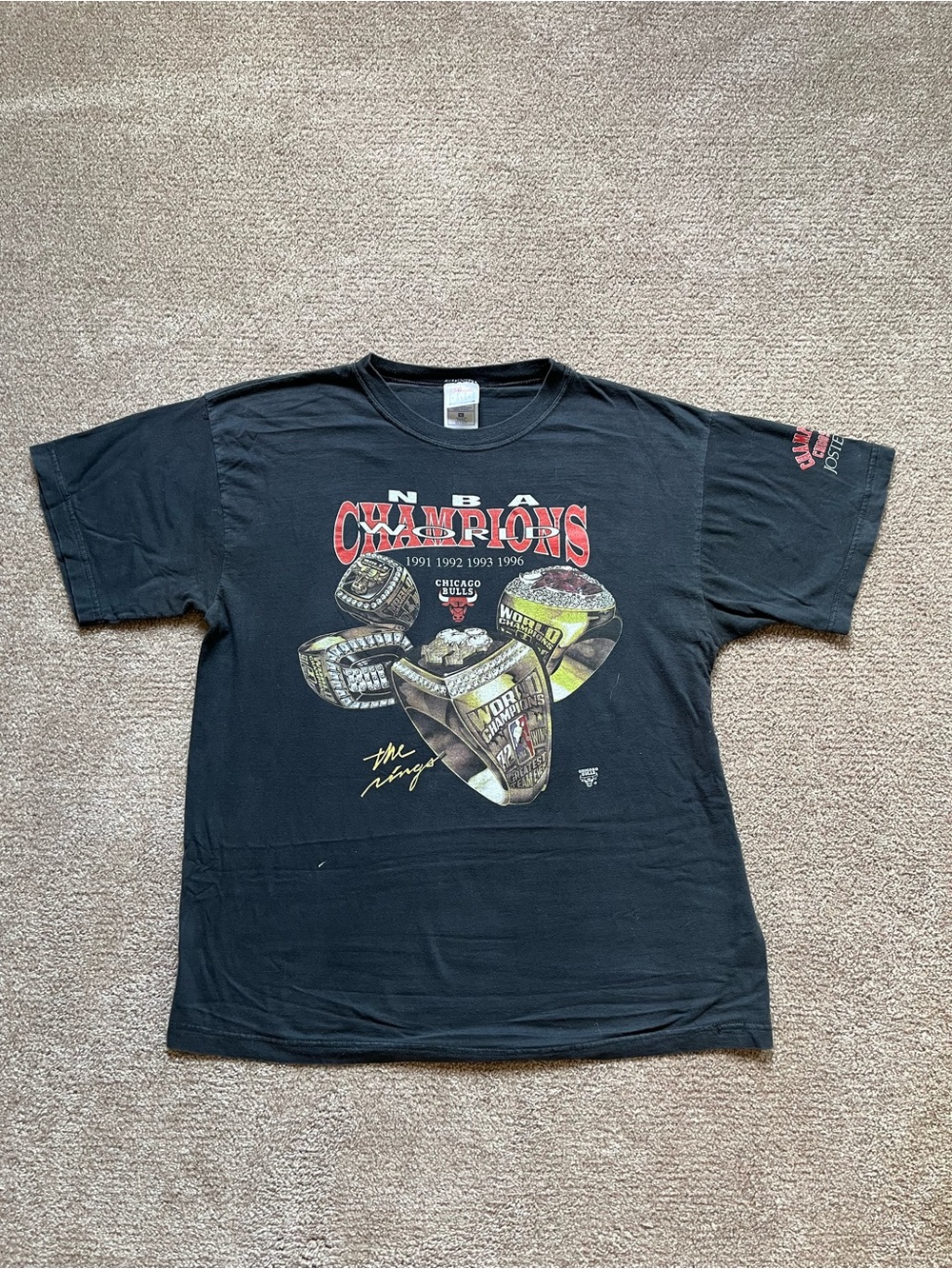 VTG ‘96 Chicago Bulls NBA Champions Faded Black Tee